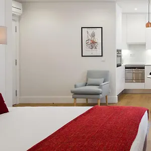 Serviced - Bairro Alto Apartment Lisbon